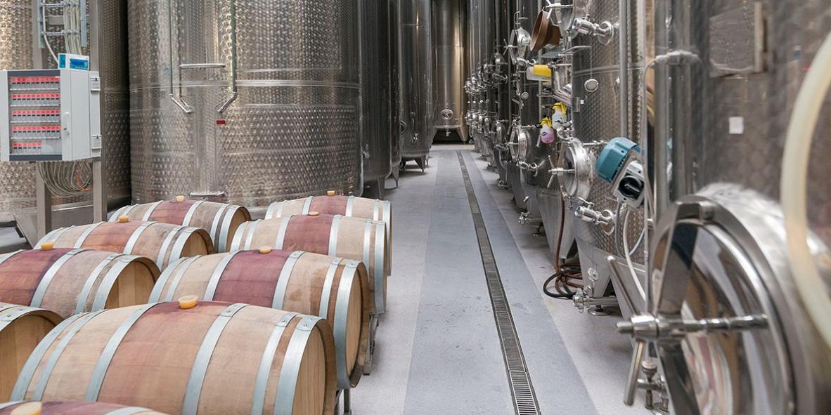 Weintrauben Tanklager der Winzergenossenschaft Mayschoß